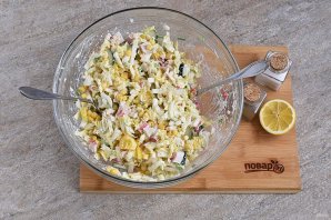 Крабовый салат с пекинской капустой Крабовый салат с пекинской капустой
