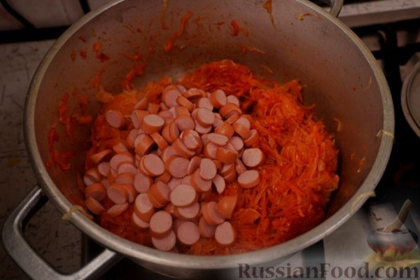 Капуста, тушенная с сосисками Капуста, тушенная с сосисками