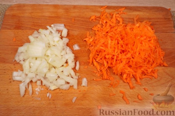 Капуста, тушенная с сосисками Капуста, тушенная с сосисками