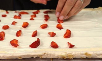 Меренговый рулет в домашних условиях Меренговый рулет в домашних условиях