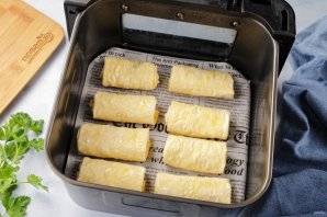 Лаваш с сыром в аэрогриле Лаваш с сыром в аэрогриле