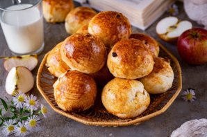 Венские булочки с изюмом Венские булочки с изюмом