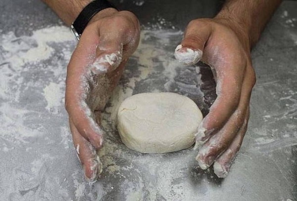 Пышные сырники из творога на сковороде классические Пышные сырники из творога на сковороде классические