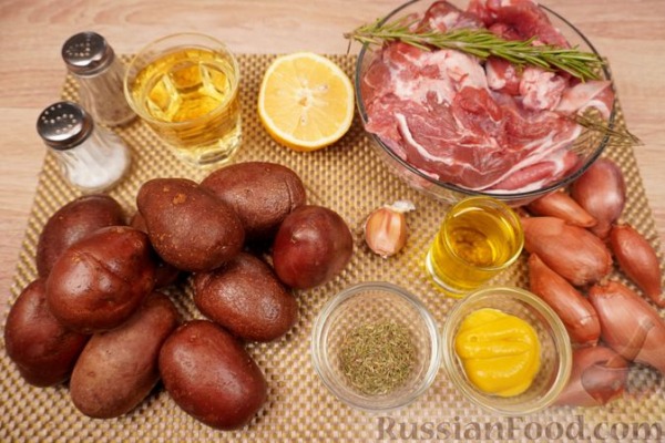 Баранина, тушенная с картофелем и луком-шалот Баранина, тушенная с картофелем и луком-шалот