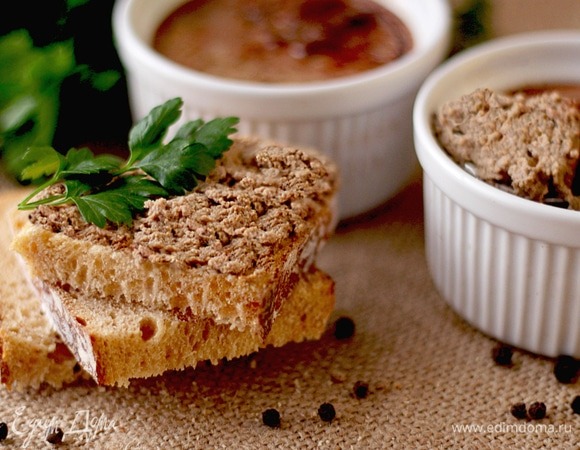 Запеченный паштет из куриной печени: деликатес, достойный праздничного стола Запеченный паштет из куриной печени: деликатес, достойный праздничного стола