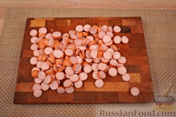 Капуста, тушенная с сосисками Капуста, тушенная с сосисками
