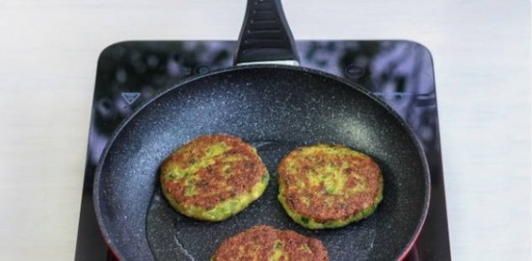 Драники из кабачков на сковороде Драники из кабачков на сковороде