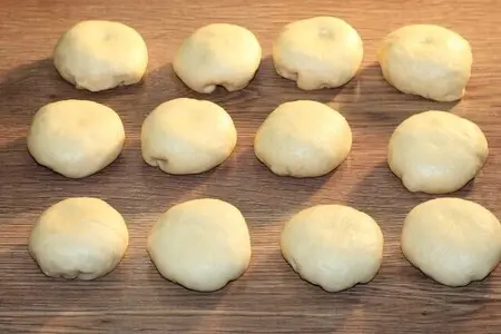 Пирожки печёные с яблоками и корицей Пирожки печёные с яблоками и корицей