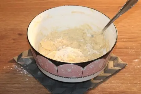 Пирожки печёные с яблоками и корицей Пирожки печёные с яблоками и корицей