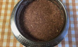 Печеночный торт из говяжьей печени классический Печеночный торт из говяжьей печени классический