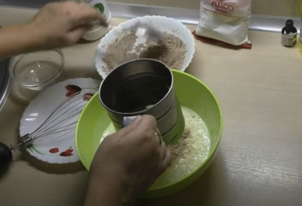 Пышные панкейки на кефире Пышные панкейки на кефире