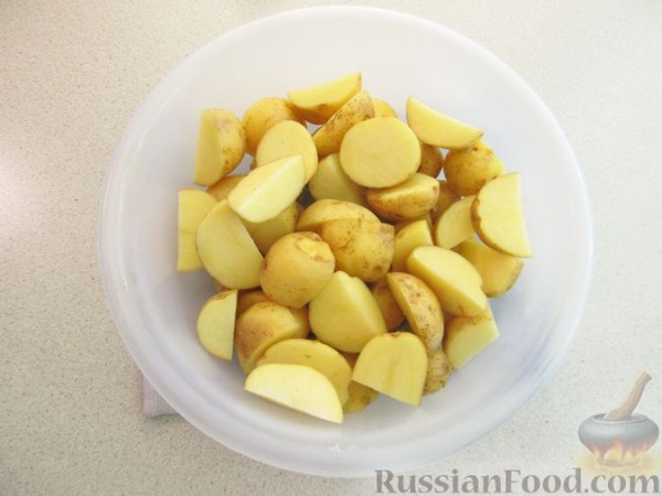 Куриное филе с молодым картофелем и сыром Куриное филе с молодым картофелем и сыром