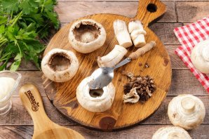 Фаршированные грибы в аэрогриле Фаршированные грибы в аэрогриле