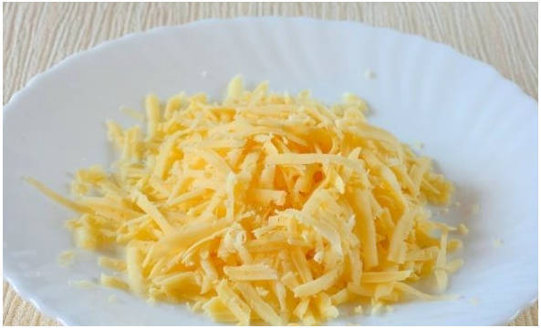 Салат с курицей и ананасами классический Салат с курицей и ананасами классический