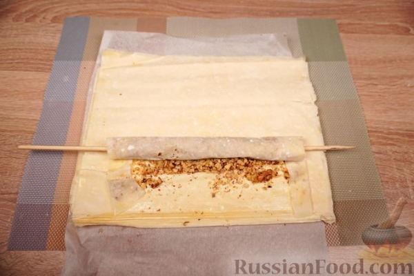Сарагли с шоколадным заварным кремом и клубничным конфитюром