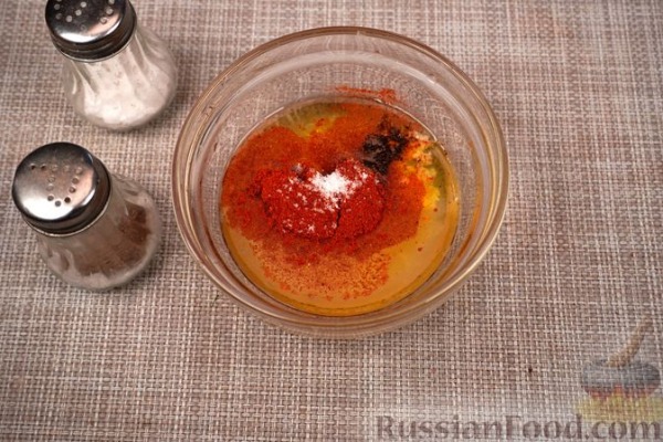 Салат из фасоли с чесноком и зеленью Салат из фасоли с чесноком и зеленью