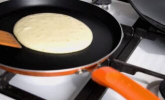 Пышные панкейки на молоке с разрыхлителем Пышные панкейки на молоке с разрыхлителем