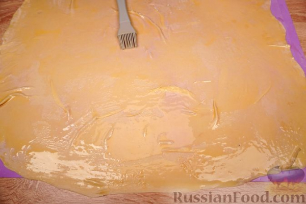 Ретеш (штрудель по-венгерски) с вишней и маком Ретеш (штрудель по-венгерски) с вишней и маком
