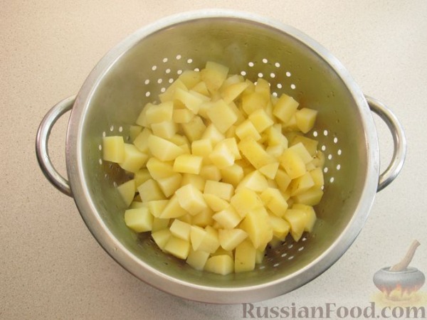 Молодой картофель, запечённый со шпинатом и сыром Молодой картофель, запечённый со шпинатом и сыром