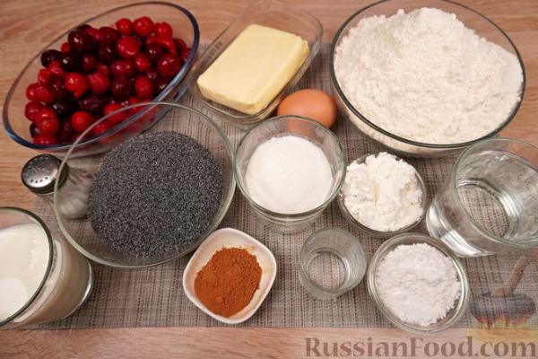 Ретеш (штрудель по-венгерски) с вишней и маком Ретеш (штрудель по-венгерски) с вишней и маком