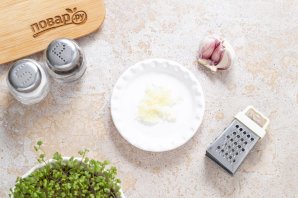 Огурцы с чесноком и укропом Огурцы с чесноком и укропом