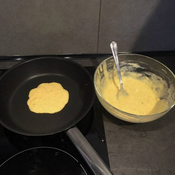 Пышные панкейки на молоке с разрыхлителем Пышные панкейки на молоке с разрыхлителем