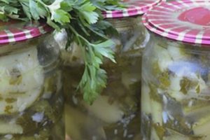 Салат из огурцов с луком и растительным маслом на зиму