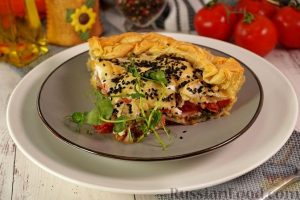 Пита «Кассери» (сырный пирог с беконом и помидорами)