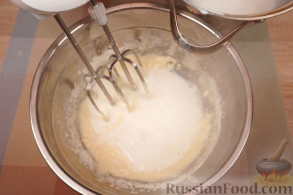 Сарагли с шоколадным заварным кремом и клубничным конфитюром