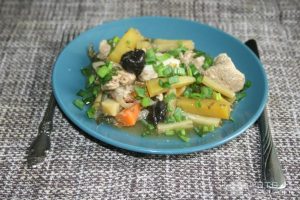 Рецепт: Индейка с овощами — с любистоком