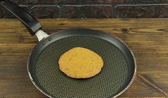 Пышные панкейки на молоке с разрыхлителем Пышные панкейки на молоке с разрыхлителем