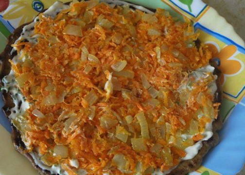 Печеночный торт из говяжьей печени классический Печеночный торт из говяжьей печени классический