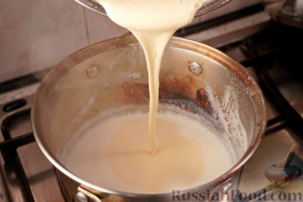 Сарагли с шоколадным заварным кремом и клубничным конфитюром