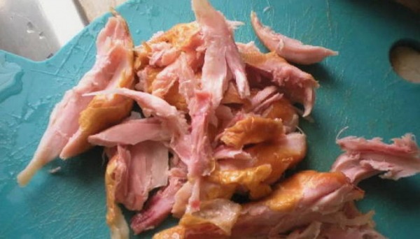 Салат с копченой курицей Салат с копченой курицей