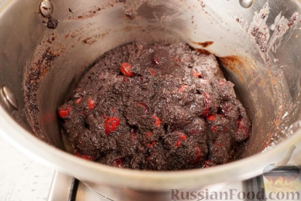 Ретеш (штрудель по-венгерски) с вишней и маком Ретеш (штрудель по-венгерски) с вишней и маком