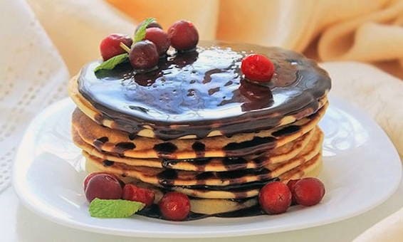 Пышные панкейки на молоке с разрыхлителем Пышные панкейки на молоке с разрыхлителем