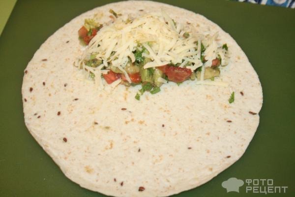 Рецепт: Ролл с курицей - на манер буррито Рецепт: Ролл с курицей - на манер буррито