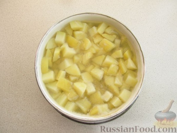 Молодой картофель, запечённый со шпинатом и сыром Молодой картофель, запечённый со шпинатом и сыром