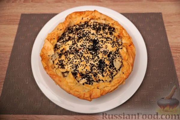 Пита "Кассери" (сырный пирог с беконом и помидорами)