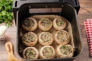 Фаршированные грибы в аэрогриле Фаршированные грибы в аэрогриле