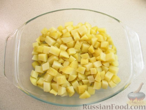 Молодой картофель, запечённый со шпинатом и сыром Молодой картофель, запечённый со шпинатом и сыром