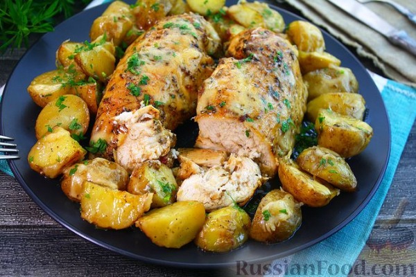 Куриное филе с молодым картофелем и сыром Куриное филе с молодым картофелем и сыром