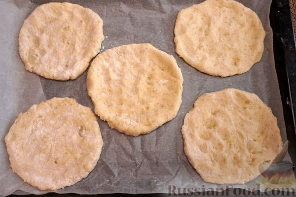 Картофельные мини-пиццы с шампиньонами и морковью Картофельные мини-пиццы с шампиньонами и морковью
