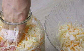 Квашеная капуста в банке на зиму Квашеная капуста в банке на зиму