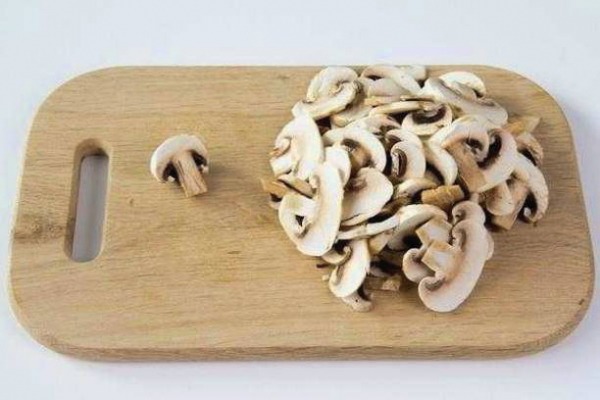 Салат с копченой курицей Салат с копченой курицей