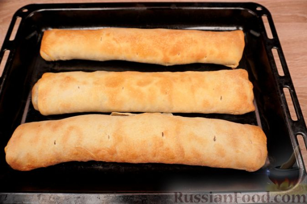 Ретеш (штрудель по-венгерски) с вишней и маком Ретеш (штрудель по-венгерски) с вишней и маком