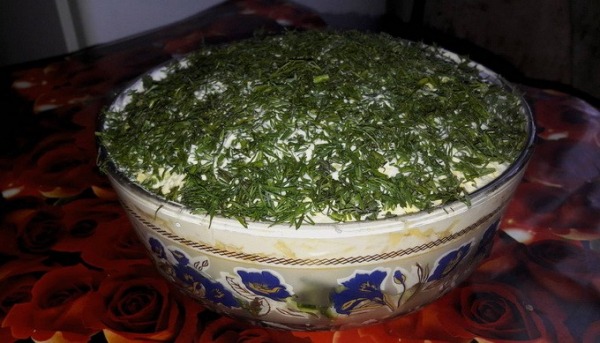 Салат с копченой курицей Салат с копченой курицей