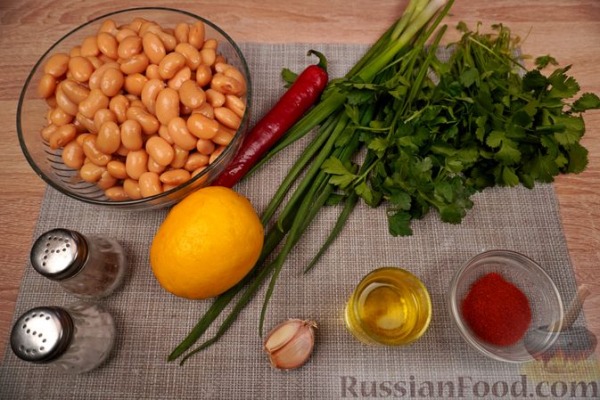 Салат из фасоли с чесноком и зеленью Салат из фасоли с чесноком и зеленью
