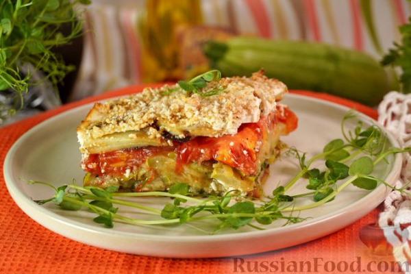 Молодой картофель, запечённый с кабачками и помидорами Молодой картофель, запечённый с кабачками и помидорами