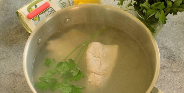 Солянка с колбасой и картошкой классическая Солянка с колбасой и картошкой классическая